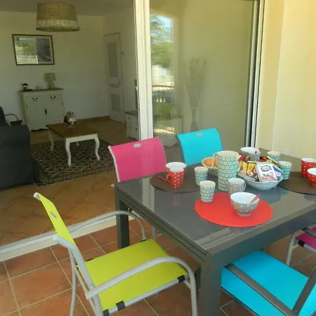 Au Clos Des Faysses Tatil Evi *