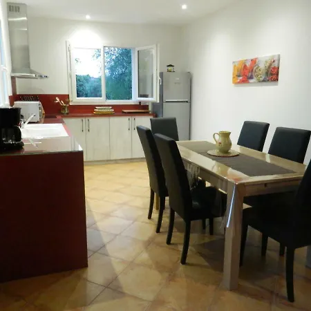 Holiday home Au Clos Des Faysses